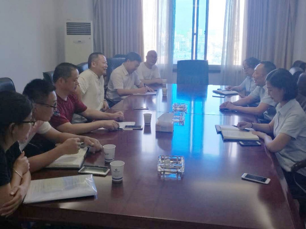 区委常委、政法委书记文定国调研建宁街道港口街项目