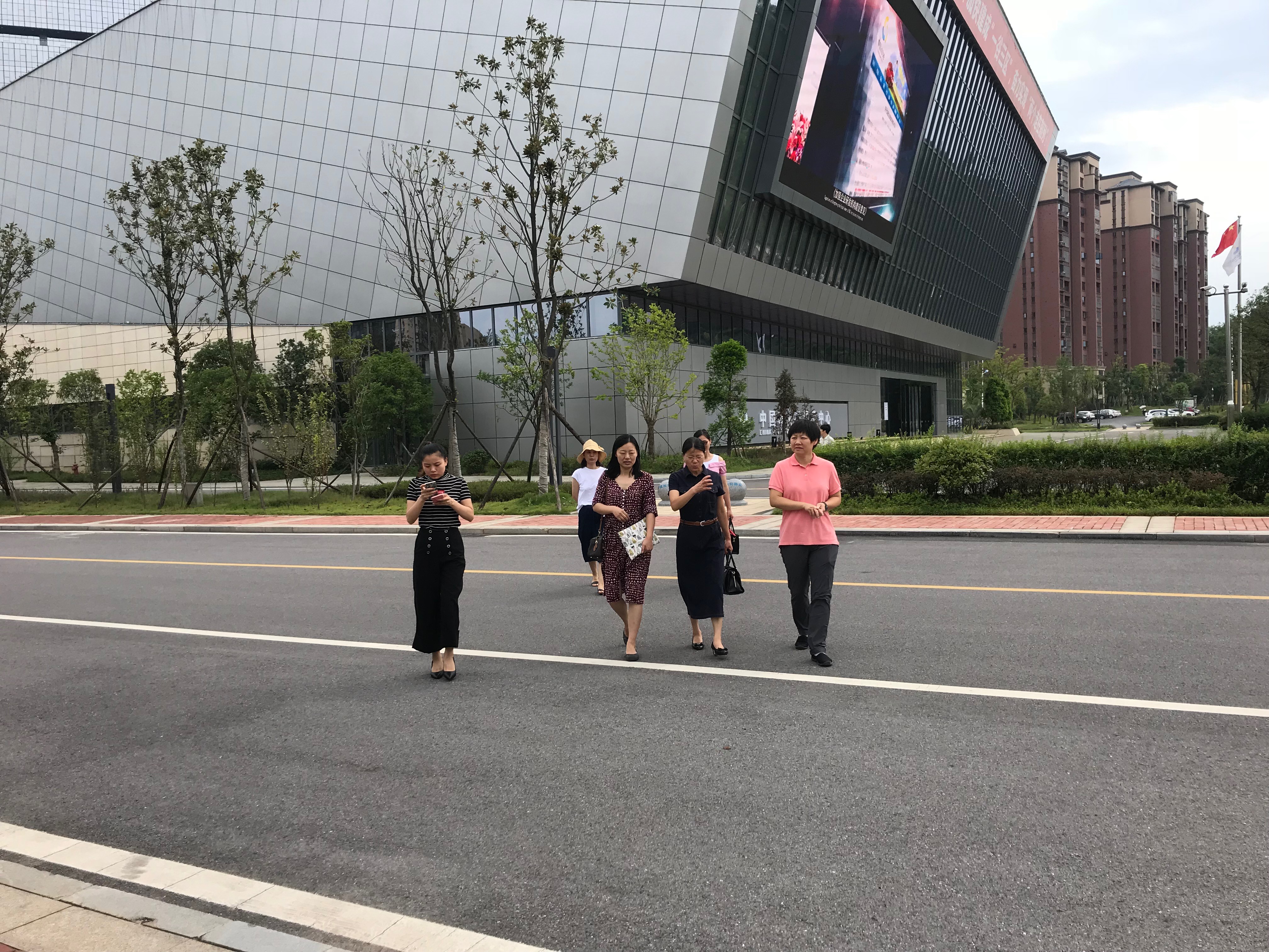 市妇联走进中国﹒株洲动力谷现场督导“两新组织”妇建工作——天元区妇联7月党员活动日