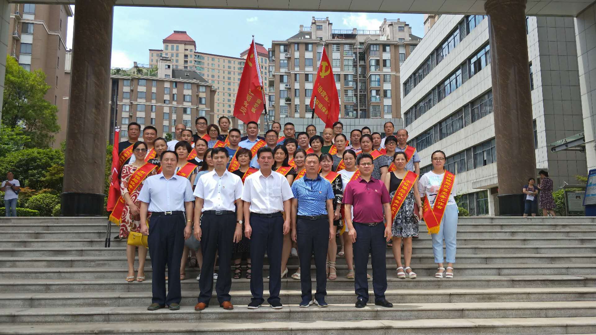 不忘初心跟党走，砥砺奋进谱华章--株洲市环保局召开“七一”表彰大会