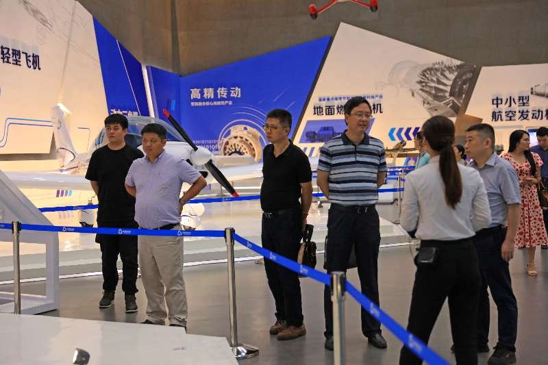 南京大学创新创业与成果转化工作办公室主任高新房就科技合作事宜来我区考察调研