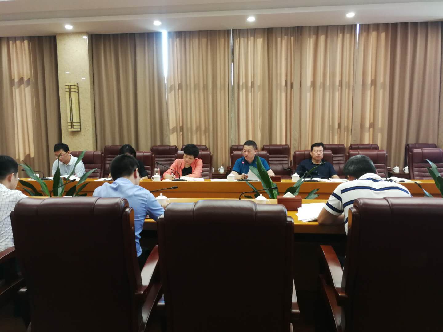 市政府经济金融办举行2018年理论中心组第十一次集中学习