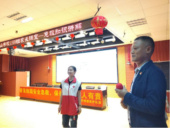 家校、部门多方联动，为学生筑牢安全屏障