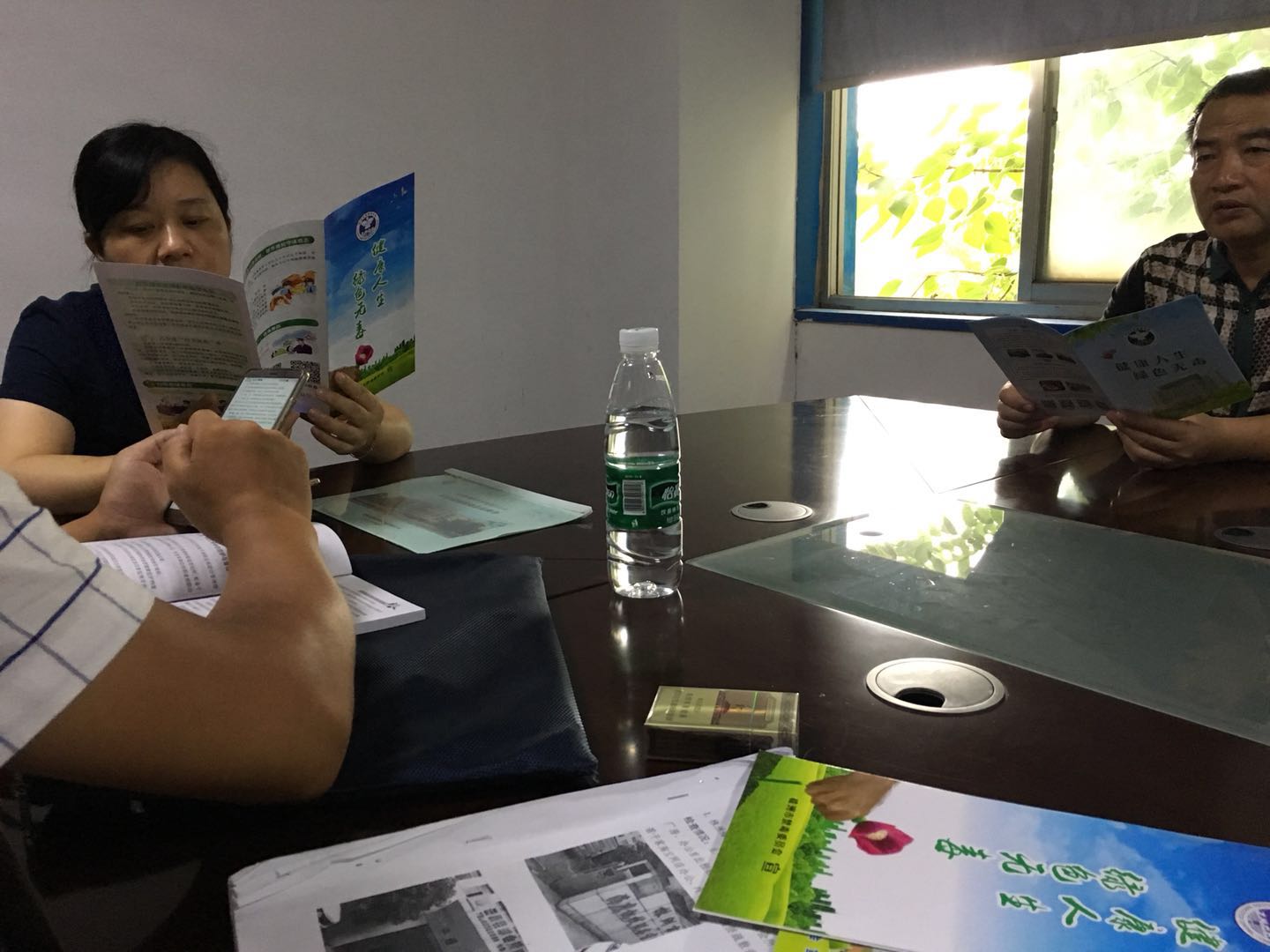 区安监局创新禁毒宣传新思路