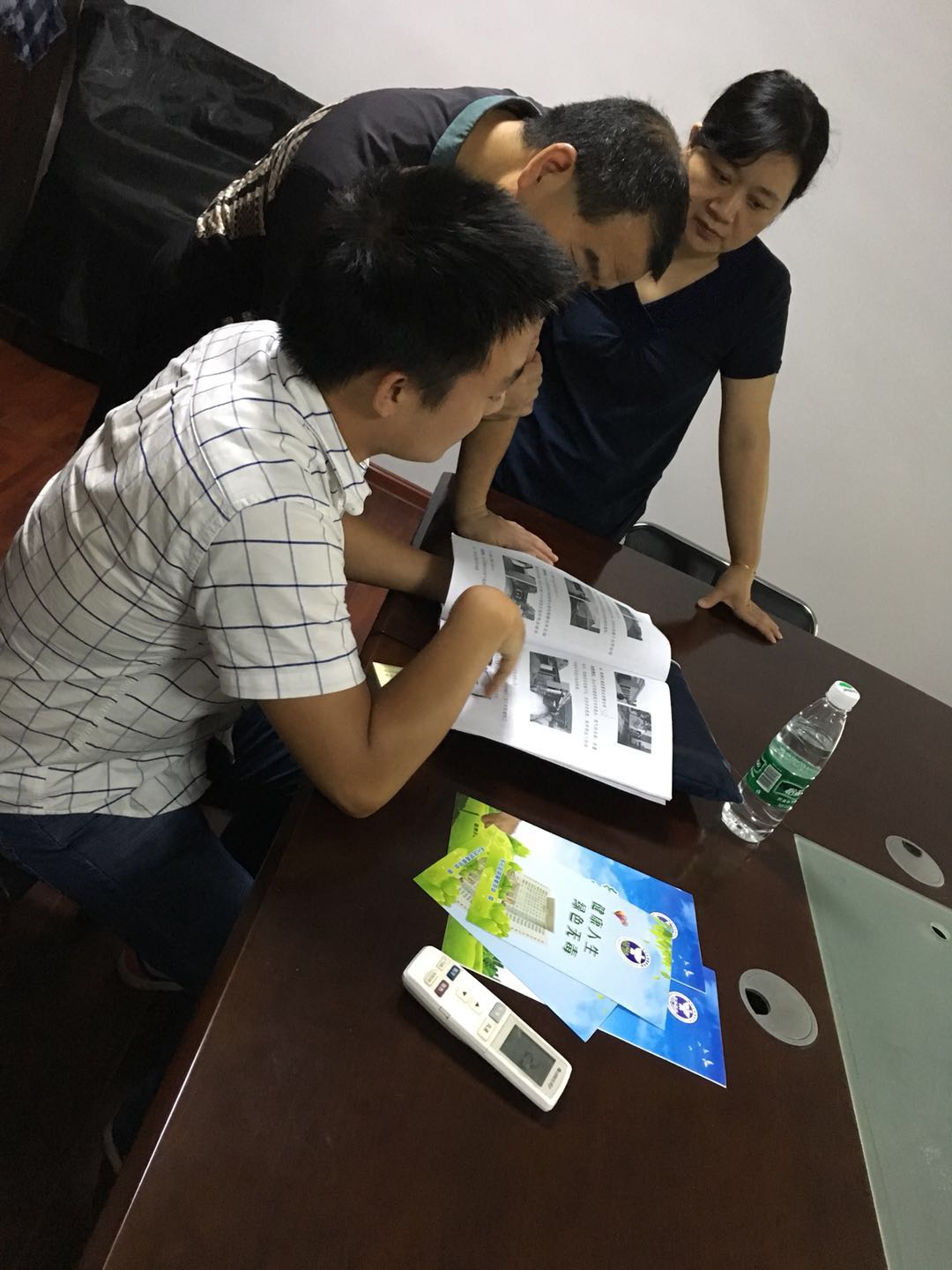 区安监局创新禁毒宣传新思路
