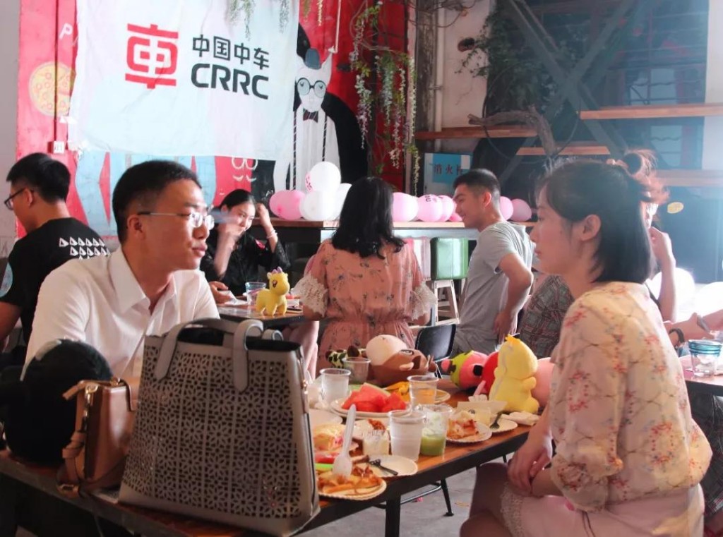 青春正好，恋爱趁早，新区定制联谊会让你甜蜜一夏