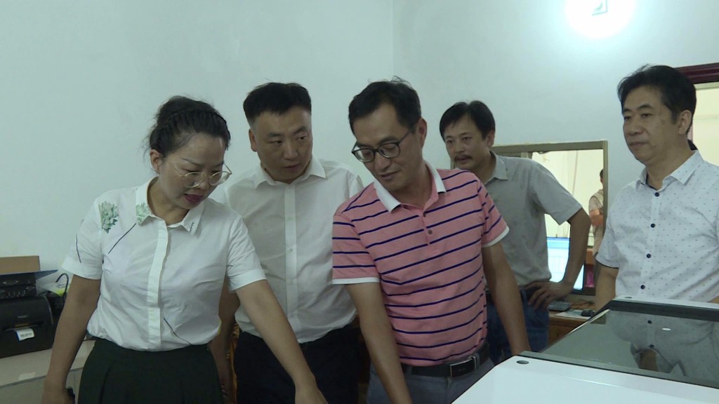 副市长黄芳调研指导攸县早稻收购工作