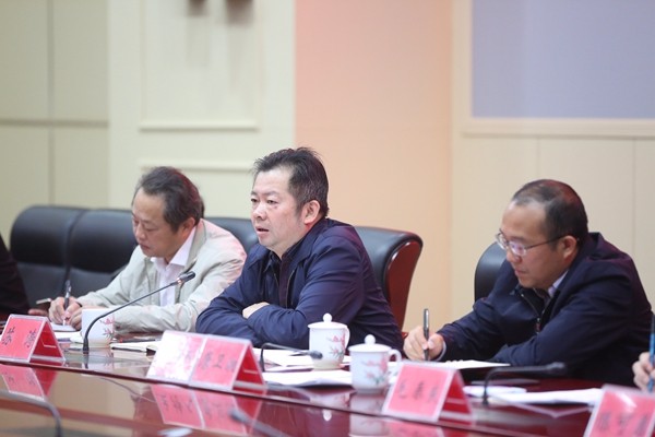 我县召开全县扫黑除恶约谈暨综治维稳工作会