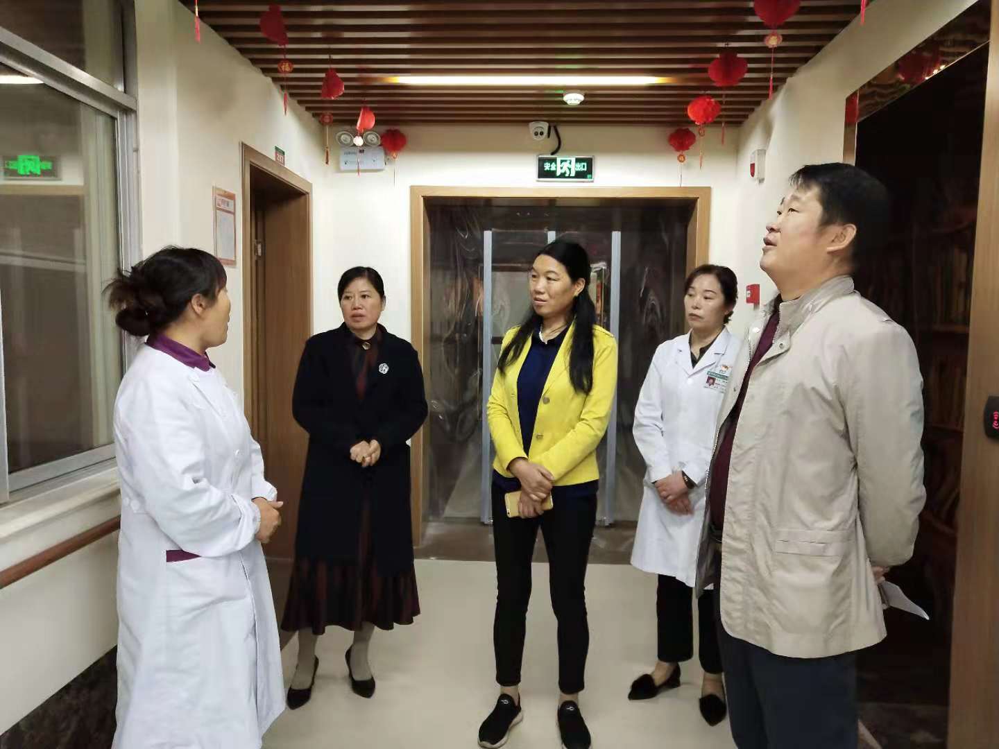 副区长段可文带队考察医养结合工作