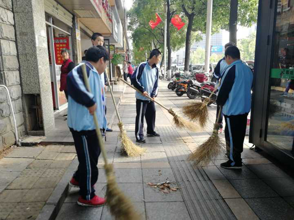 建宁实验中学开展环境保护教育实践周活动