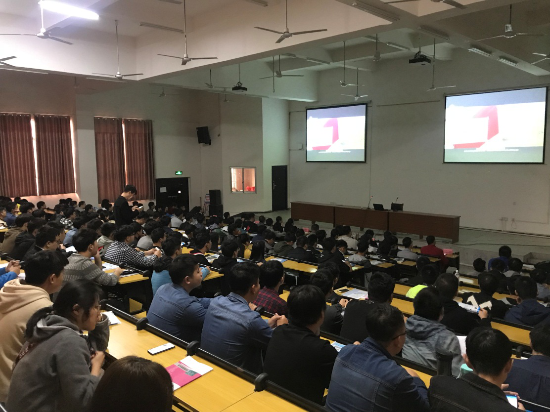 擦亮航空产业名片，拓展引才聚才渠道