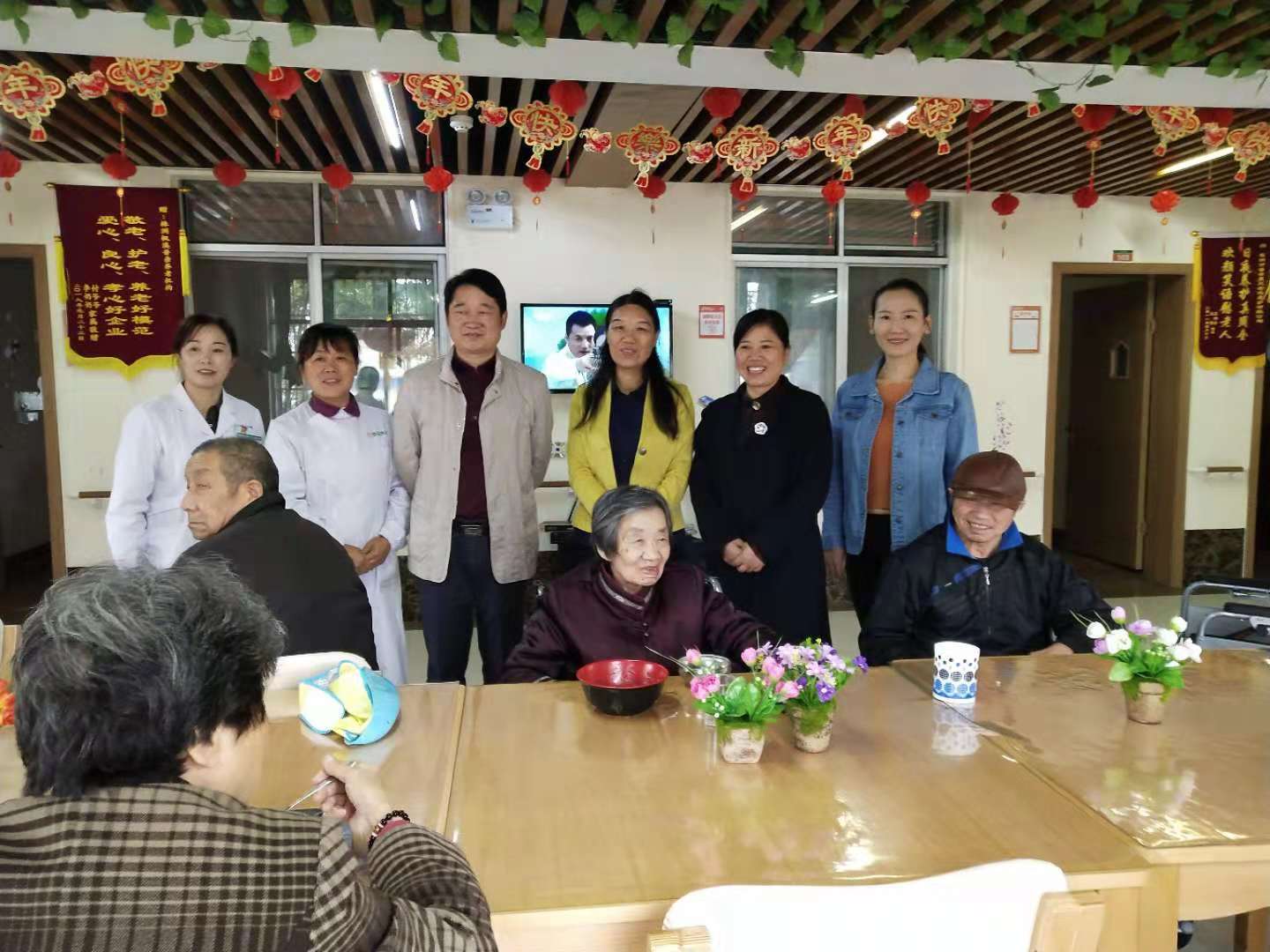 副区长段可文带队考察医养结合工作