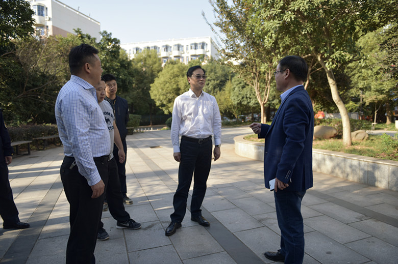王利波实地督查环保整改工作并开展巡河