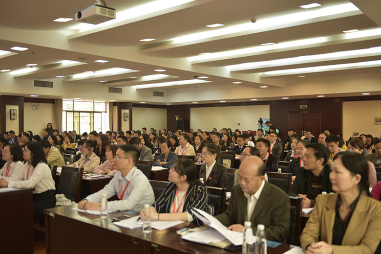 共青团株洲市荷塘区第四次代表大会顺利召开