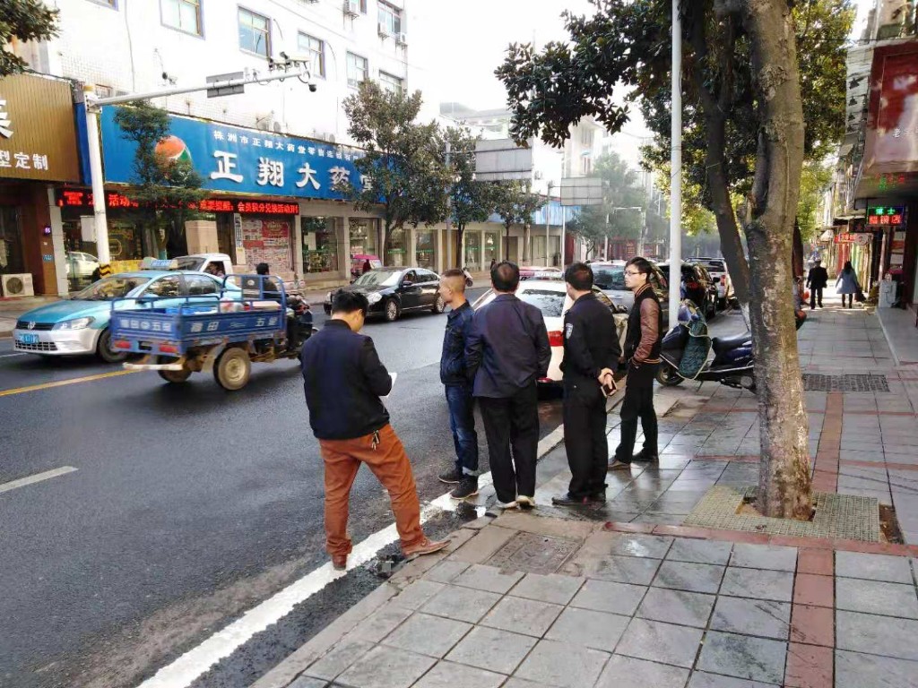攸县大队：组织对城区电子警察及中心平台采购项目进行验收初审