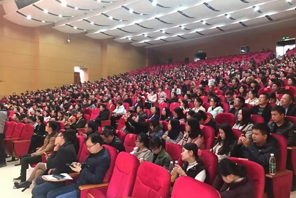 株洲市优秀教师先进事迹巡回报告会在攸县举行
