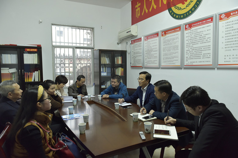 王利波深入基层走访调研