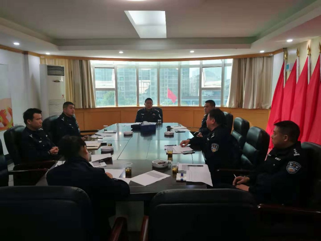 攸县交警大队：召开城市交通秩序“集中攻坚”专项行动推进会