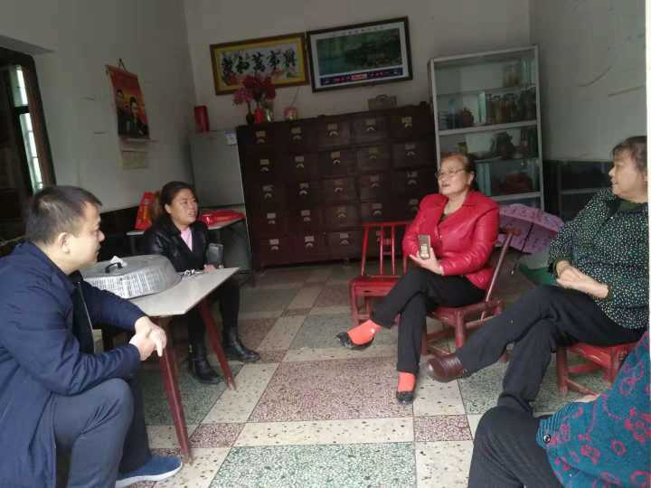 邬凌云同志进党代表工作室并讲党课