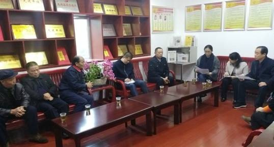 扎实履职，深入开展“党代表进社区”活动