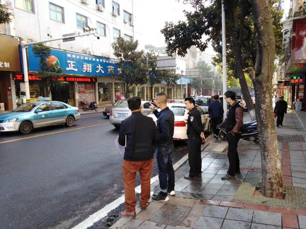 攸县大队：组织对城区电子警察及中心平台采购项目进行验收初审