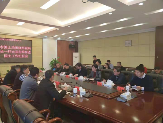 市局党组成员、副局长黄晓军一行 来县督查指导工作