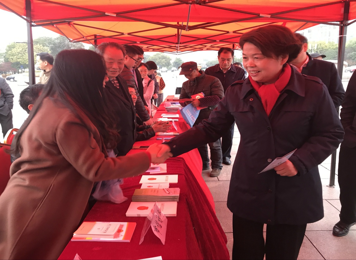 株洲市信访局开展"宪法宣传周"活动