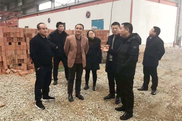 省政府发展研究中心副主任唐宇文一行来我区调研