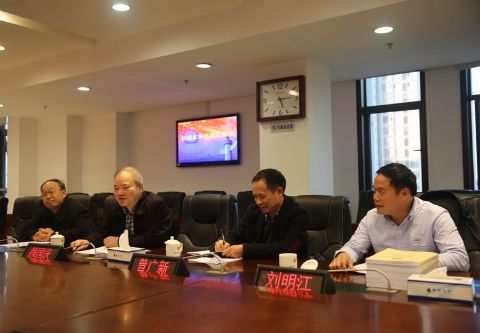 市直机关工委书记颜国庆一行到我局督导文明单位创建工作