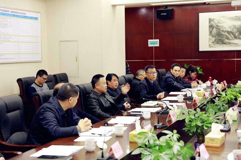 郴州市城管局局长袁少雄一行到我局考察指导城市管理和行政执法工作