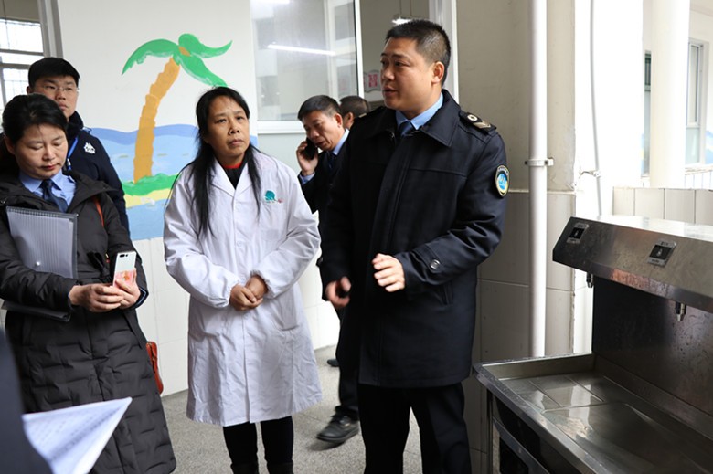 提升监督能力，保障师生健康