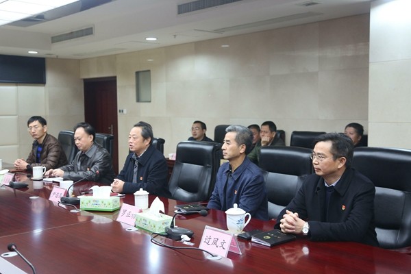康月林调研县人大、县政府、县政协工作