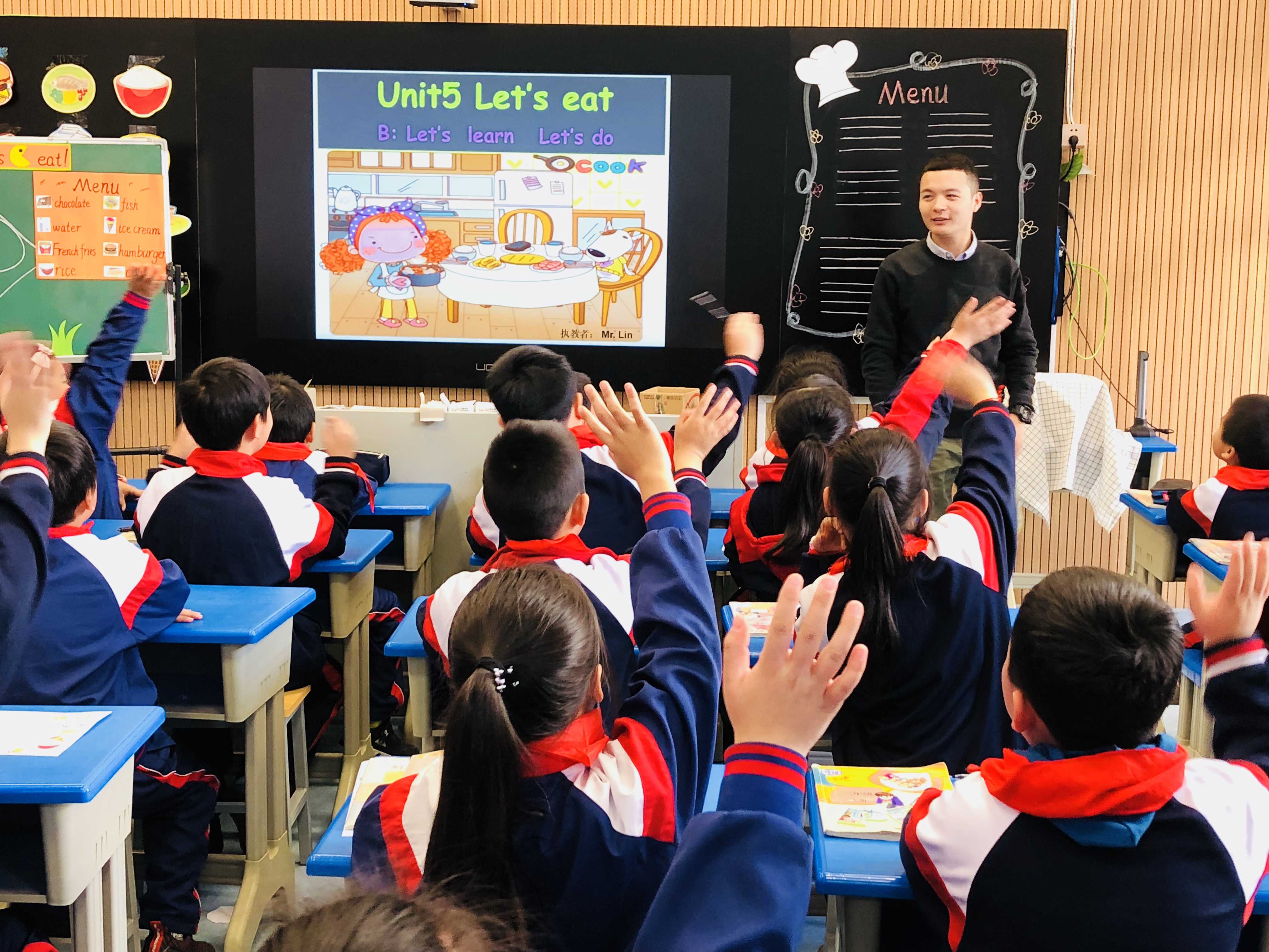聚焦课堂 共促成长 ——滨江小学教学开放日活动