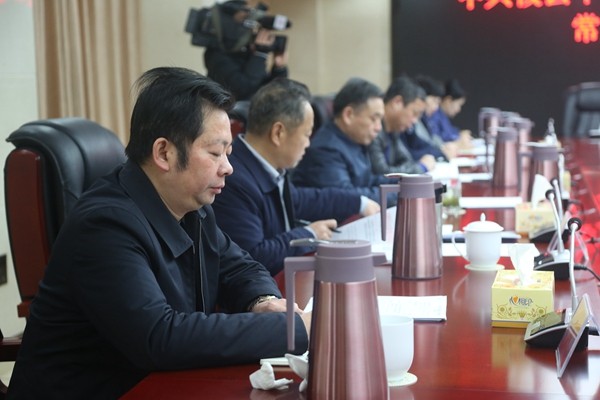 康月林主持召开中共攸县十二届委员会第38次常委会会议