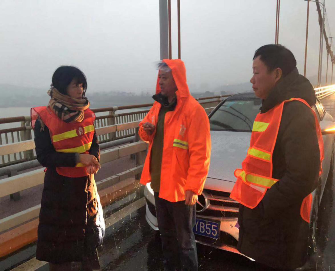 市政养护重精细 雨雪应急保平安