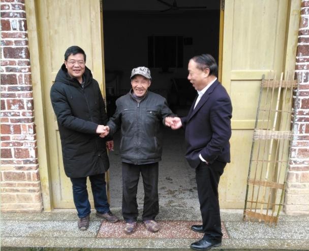 市国资委刘建荣副主任等入户走访