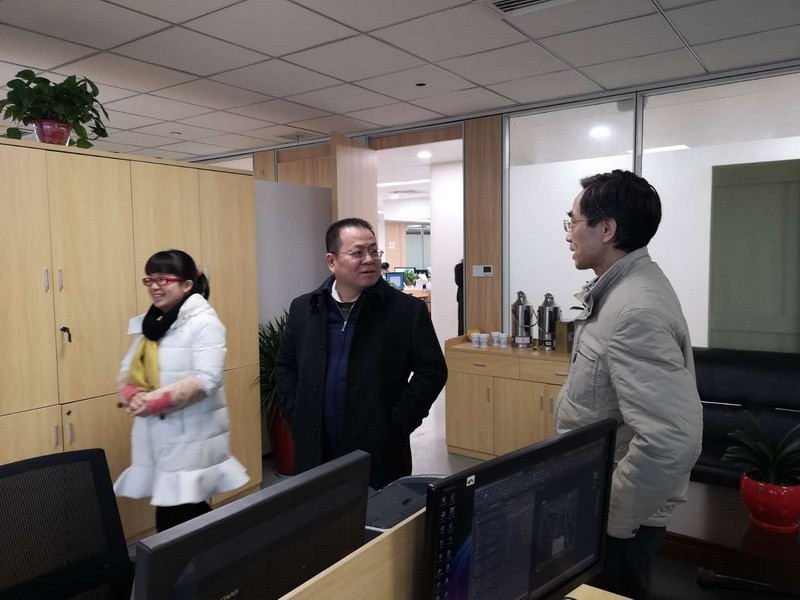 局党组深入市民中心开展窗口调研活动