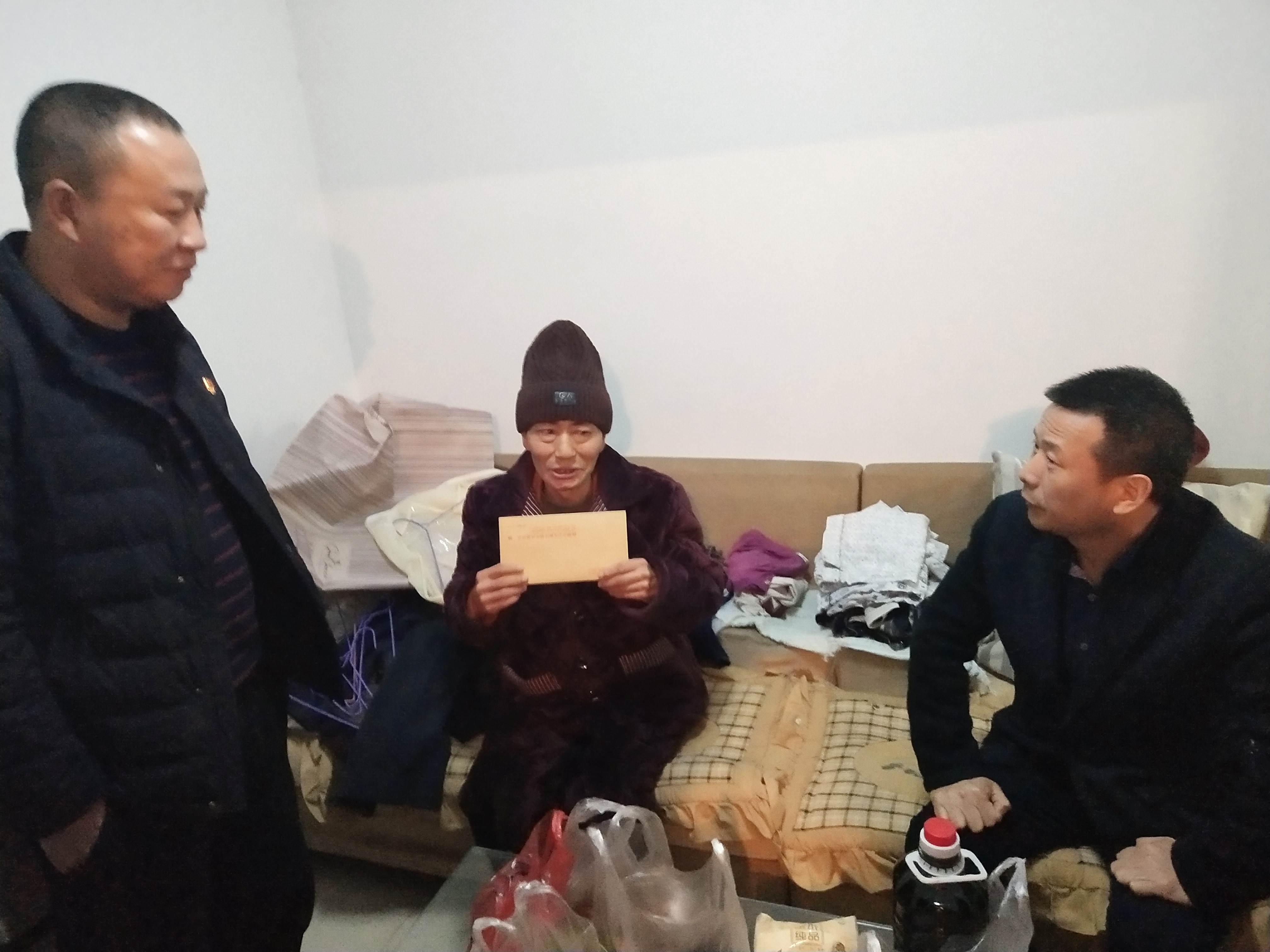 市卫计委副主任刘建军慰问芦淞区计生特殊家庭