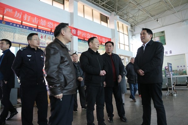 康月林督查春节期间安全生产工作