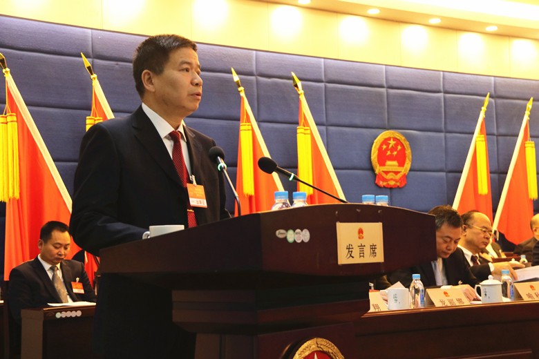 荷塘区五届人大四次会议召开第二次全体会议
