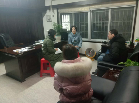 学习、传达、贯彻区“两会”精神 ——社区工作热情燃起来