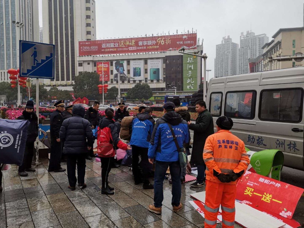 区民政局做好流浪乞讨人员救助工作