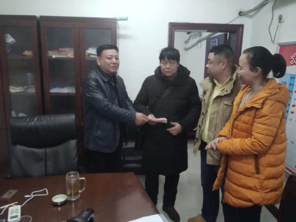 区人大代表走访慰问建宁街道困难人员