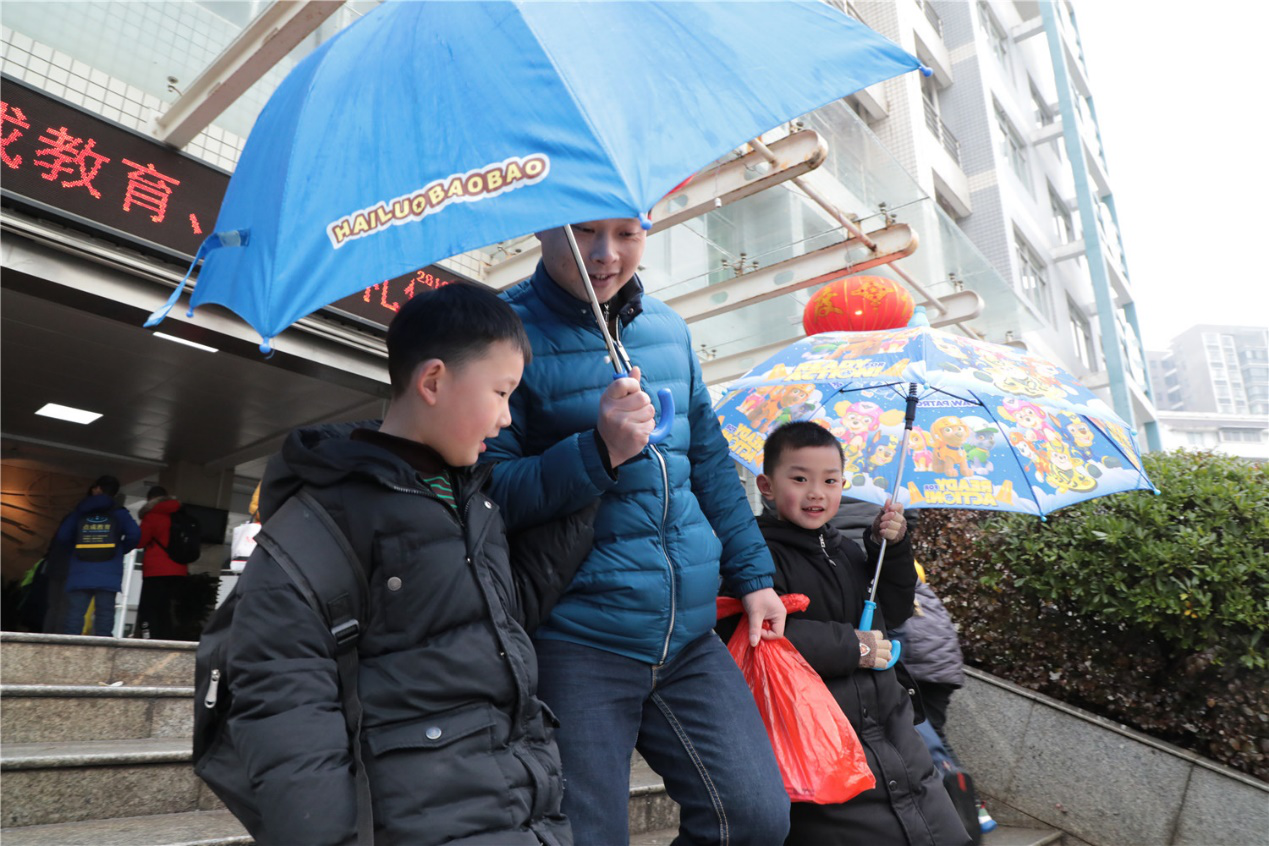 银海有“情”天 ——银海学校开学季小记