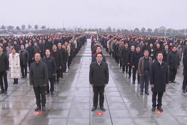 节后上班第一天:攸县举行升国旗仪式