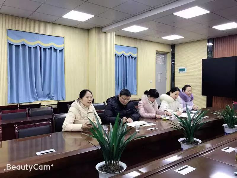 迎开学督查 获满分评价 ——尚格小学迎教育局开学督查