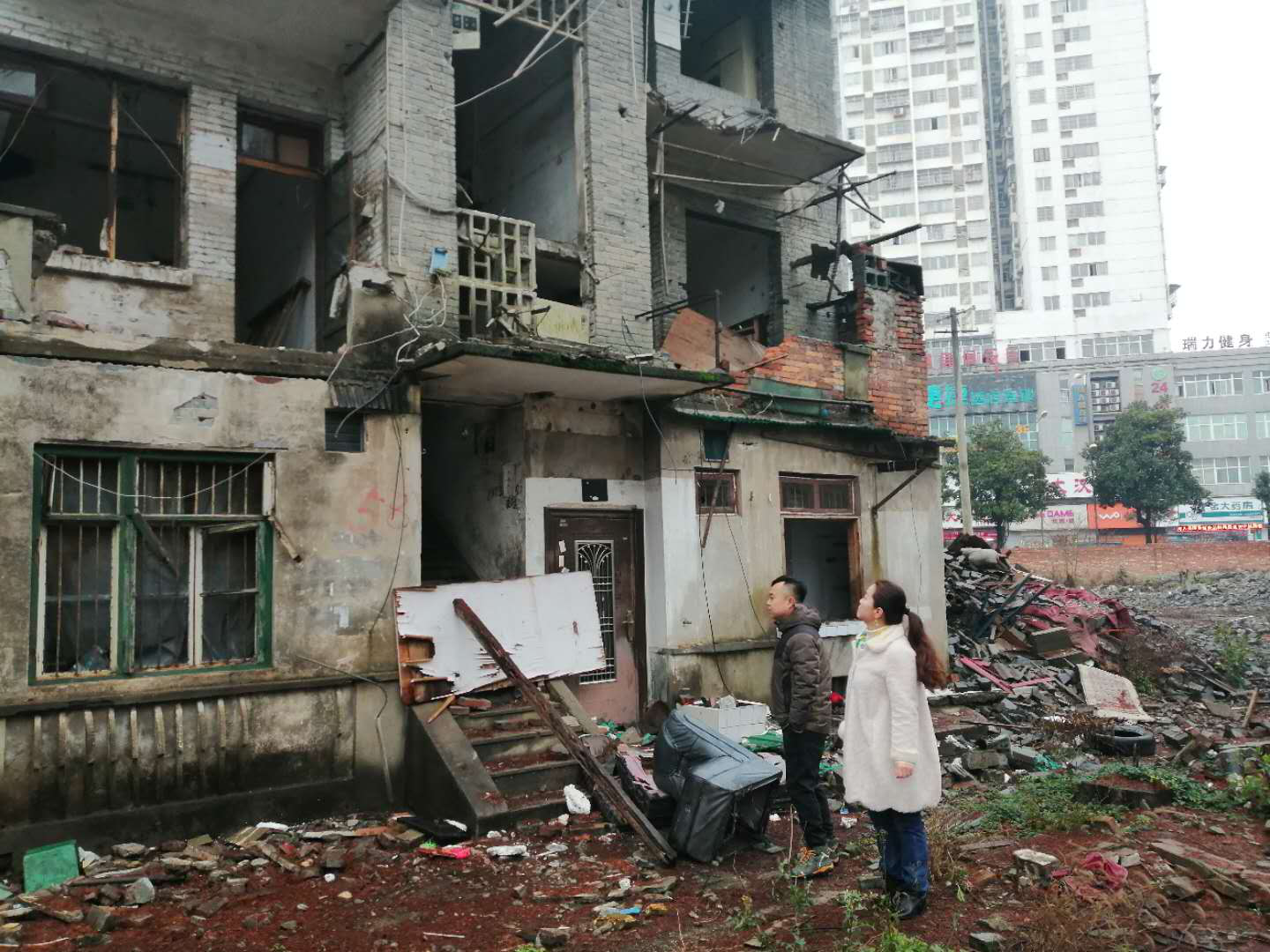 贺家土街道办事处开展“强执法、防事故”春节、两会期间棚改拆迁工地安全排查