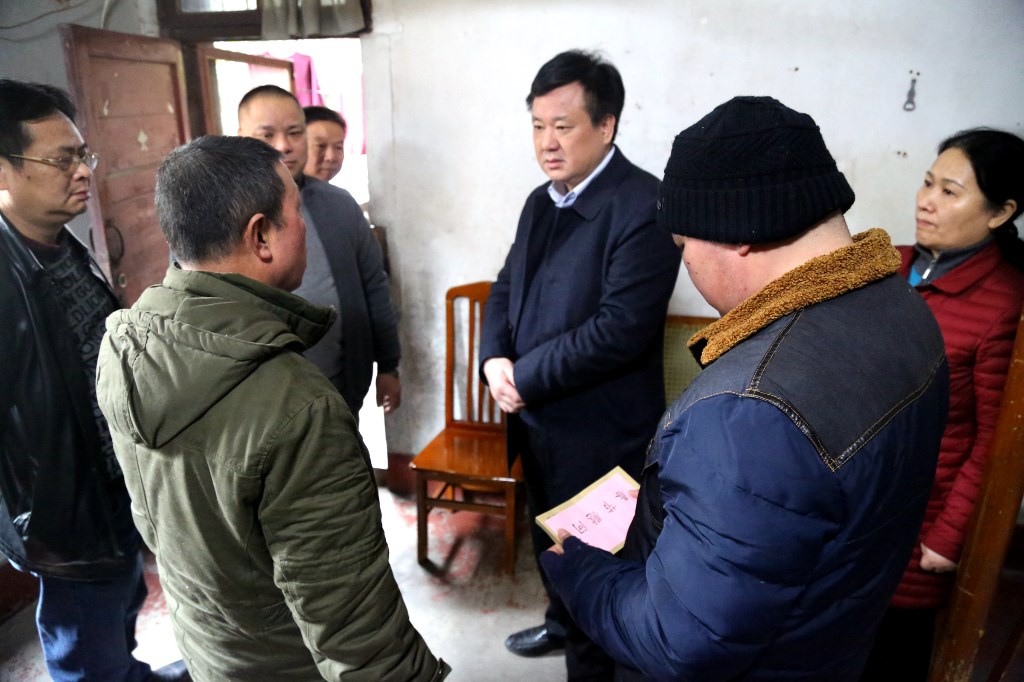 慰问特困户 真情暖人心 2019年春节市财政局 “双联”慰问简讯