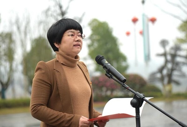 我区举行升国旗仪式