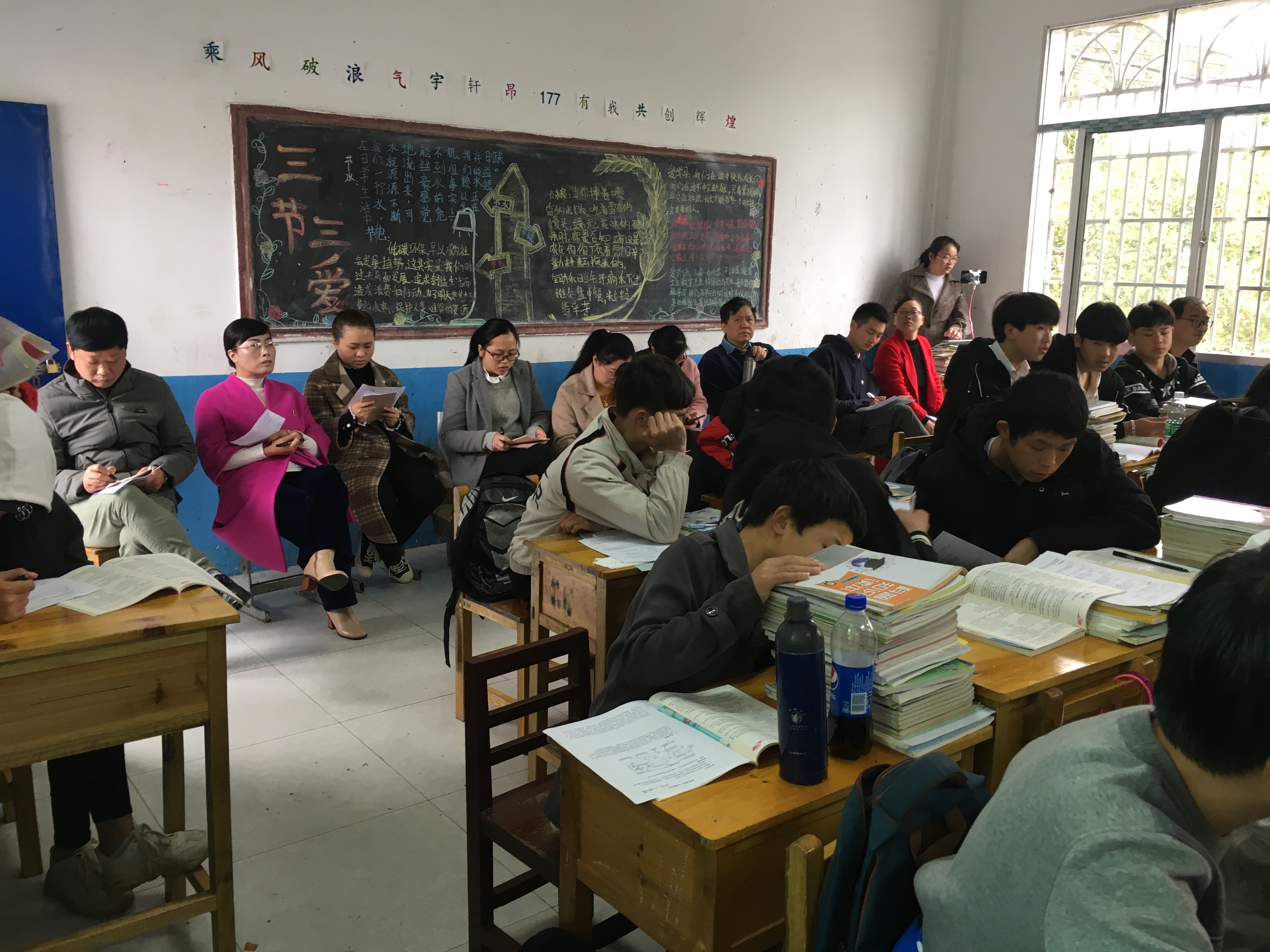 万紫千红春满园 集团办学促发展——渌口镇中学赴朱亭镇开展集团化办学活动