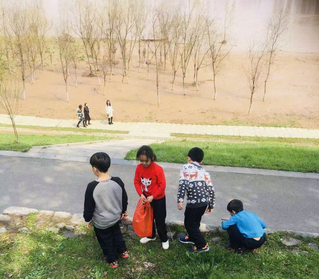 天元区教育系统掀起学雷锋热潮